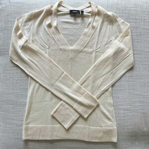 Theory Double Neck Merino Wool Ivory Sweater size P (XS)